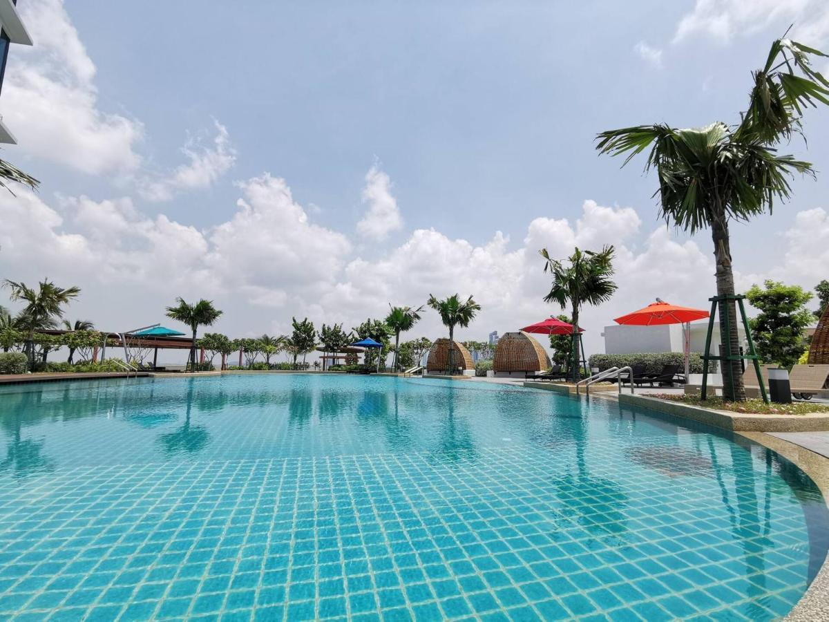 Almas Puteri Harbour Nusajaya Suite Room Exclusive Room 5 Min To Legoaland By Homespace المظهر الخارجي الصورة