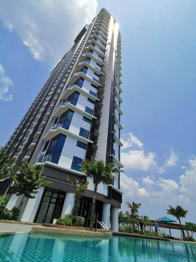 Almas Puteri Harbour Nusajaya Suite Room Exclusive Room 5 Min To Legoaland By Homespace المظهر الخارجي الصورة
