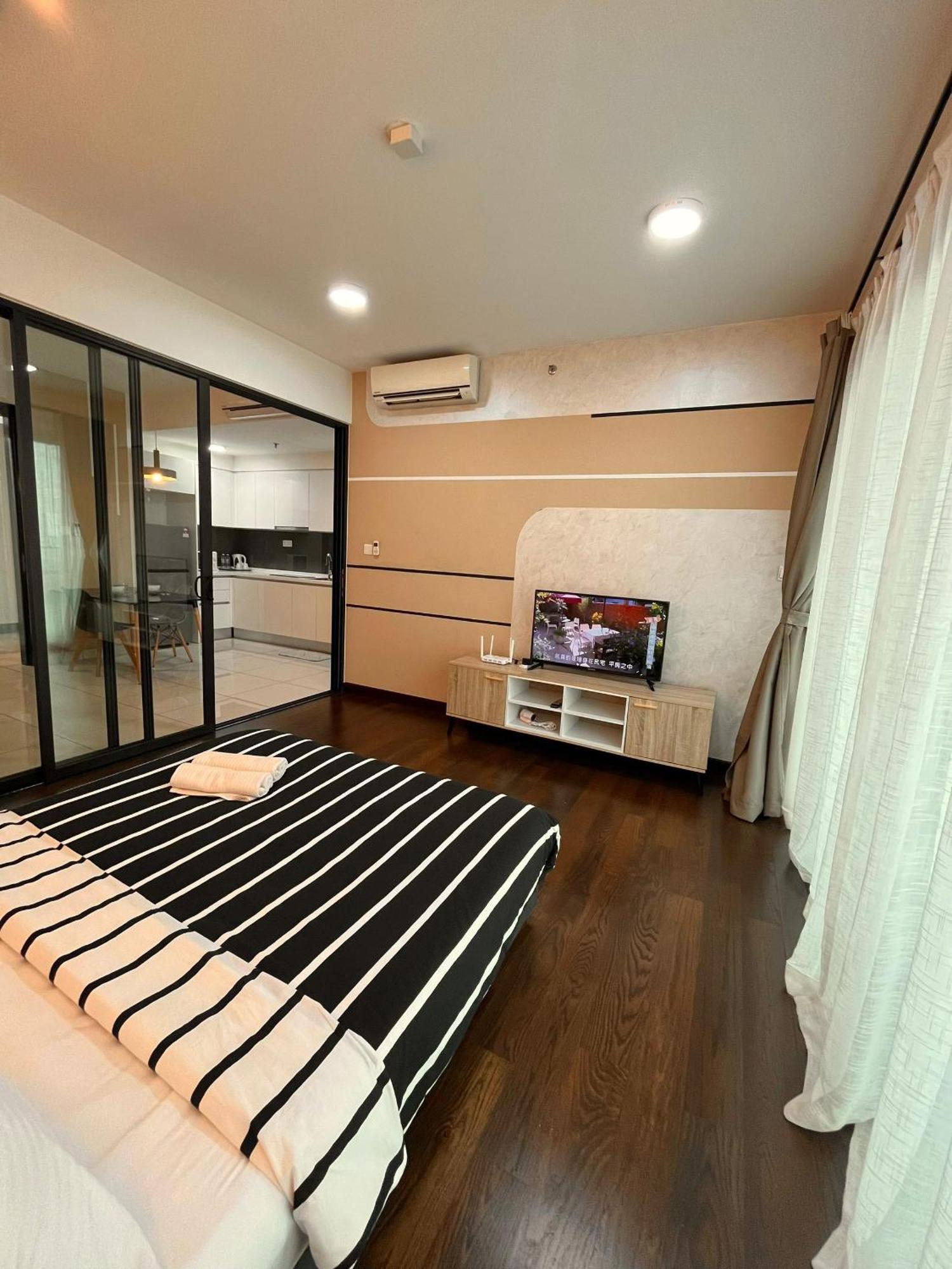 Almas Puteri Harbour Nusajaya Suite Room Exclusive Room 5 Min To Legoaland By Homespace المظهر الخارجي الصورة